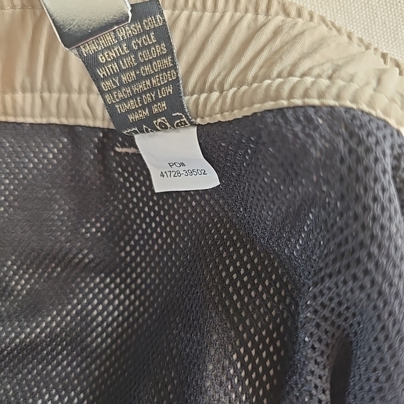 Tan Cargo Pants/Shorts with Classic Straight-Leg Cut - Picture 6 of 16